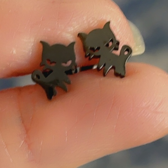 Black Cat Stud Earrings – Stainless Steel and Waterproof - Picture 3 of 4